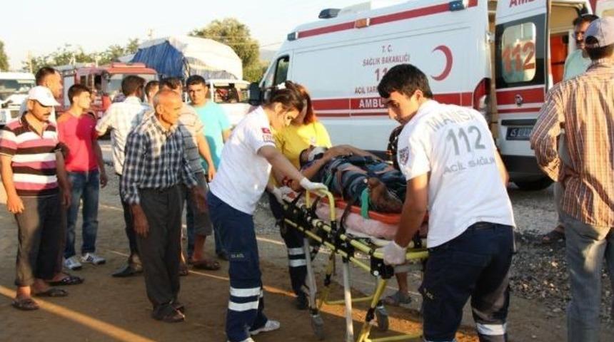 Sarıg&ouml;l&rsquo;de Trafik Kazası: 5 Yaralı