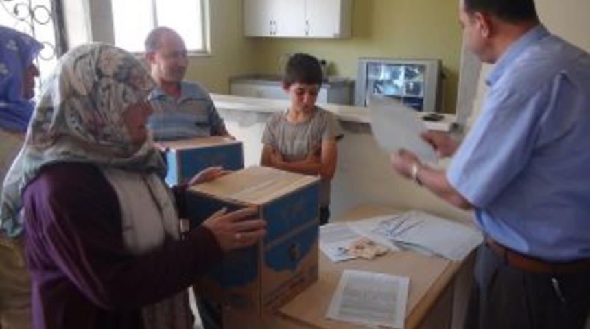 Kimse Yok Mu, Suru&ccedil;'ta 200 Aileye Gıda Ve Giyecek Yardımında Bulundu