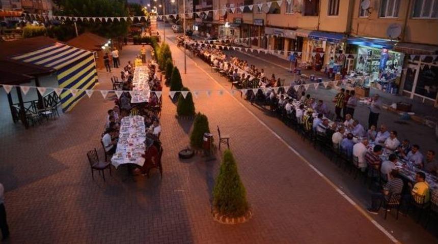 Fenerbah&ccedil;eli Taraftarlardan İftar