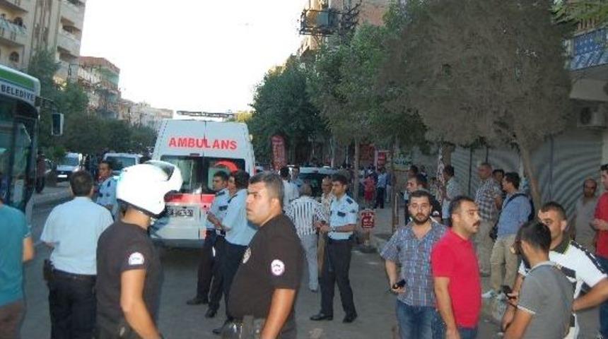 Şanlıurfa&rsquo;da Alacak Verecek Kavgası: 5 Yaralı, 10 G&ouml;zaltı