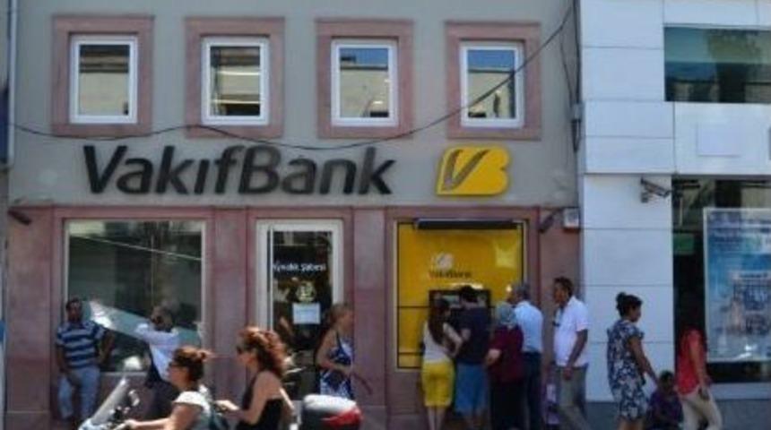 Ayvalık&rsquo;ta Vakıfbank Yenilendi