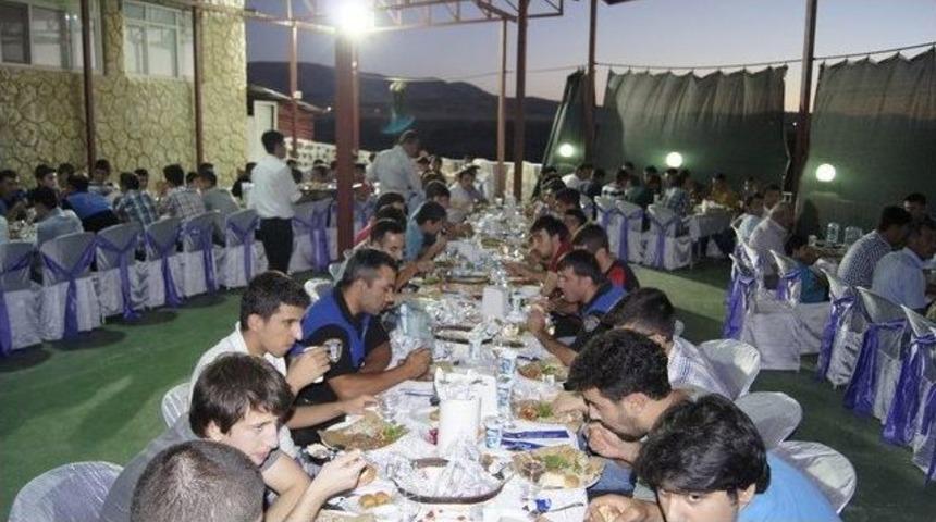 &Ccedil;ogep Kapsamında Gen&ccedil;lere İftar Yemeği