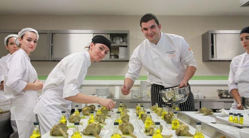 Geleceğin Aş&ccedil;ıları İE&Uuml;&rsquo;de Yetişiyor