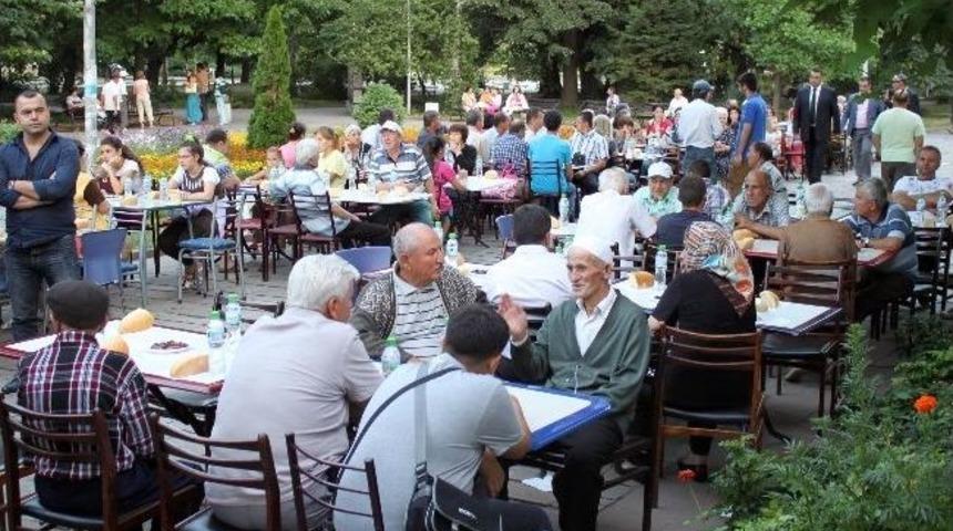 Balkanlarda İftar Coşkusu