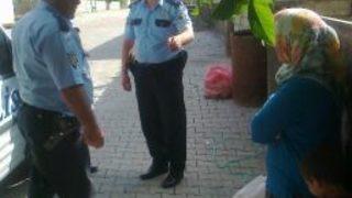 Aksaray'da Polisten İhtiyaç Sahiplerine Ramazan Paketi