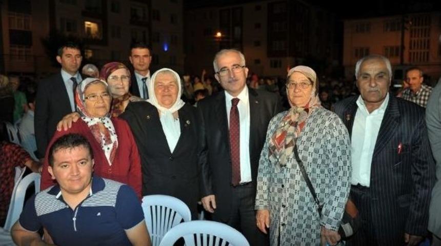 T&uuml;rk D&uuml;nyası İftar Programları Devam Ediyor