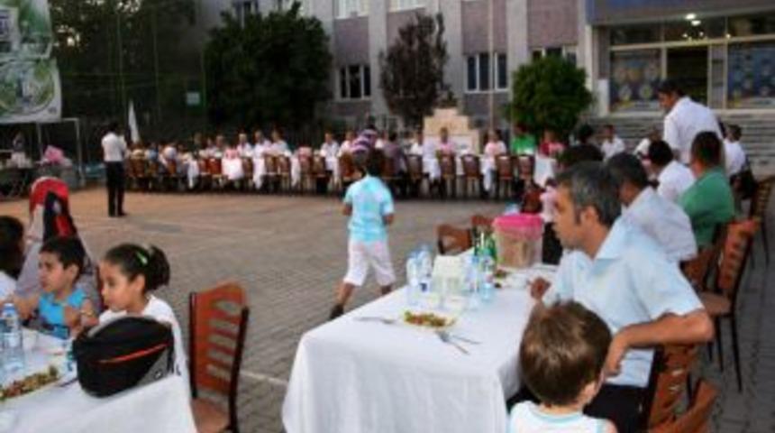 Tarsus&rsquo;ta Sağlık Mensupları Iftarda Buluştu