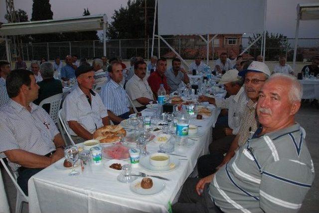 Karaidemir Grup Köyleri İçme Ve Kullanma Suyu Birliği İftar Yemeği Verdi