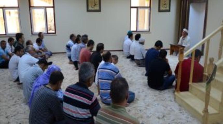 Akdeniz &Uuml;niversitesi Hastanesi Mescidinde Ilk Cuma Namazı Kılındı