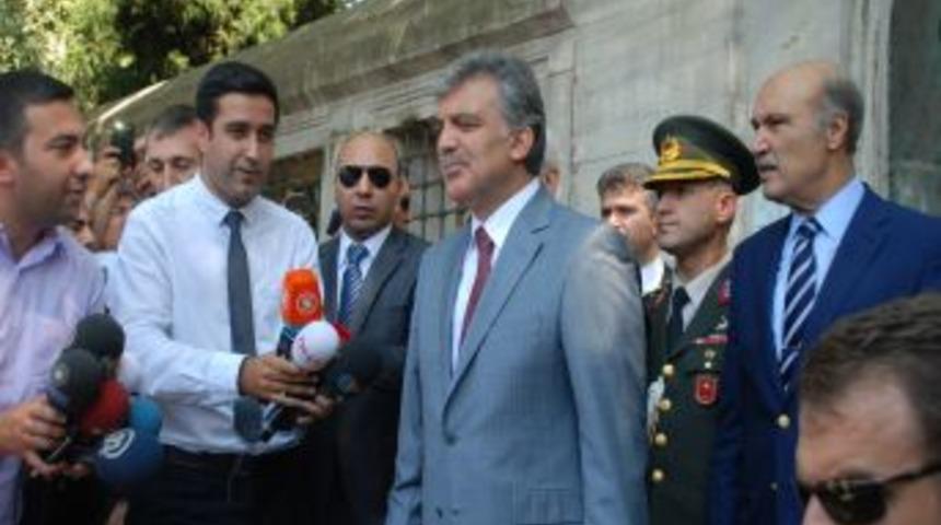 Cumhurbaşkanı G&uuml;l: Mısırlılar, &Uuml;lkelerine Kendi &Ccedil;ocuğu Gibi Davranmalı