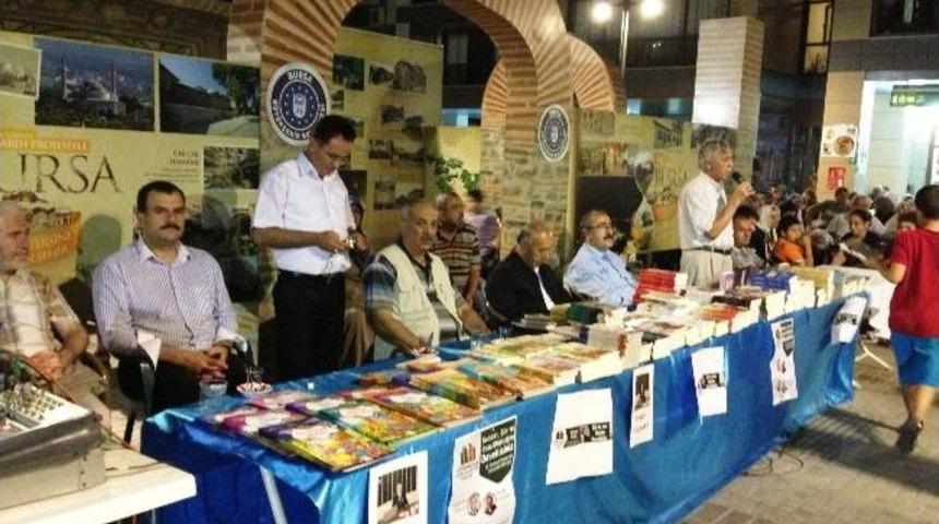 Emir Sultan&rsquo;da Kitap Ş&ouml;leni Devam Ediyor