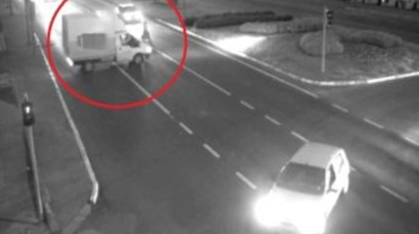 &Ouml;l&uuml;mden Ka&ccedil;ış Mobese'ye Yansıdı