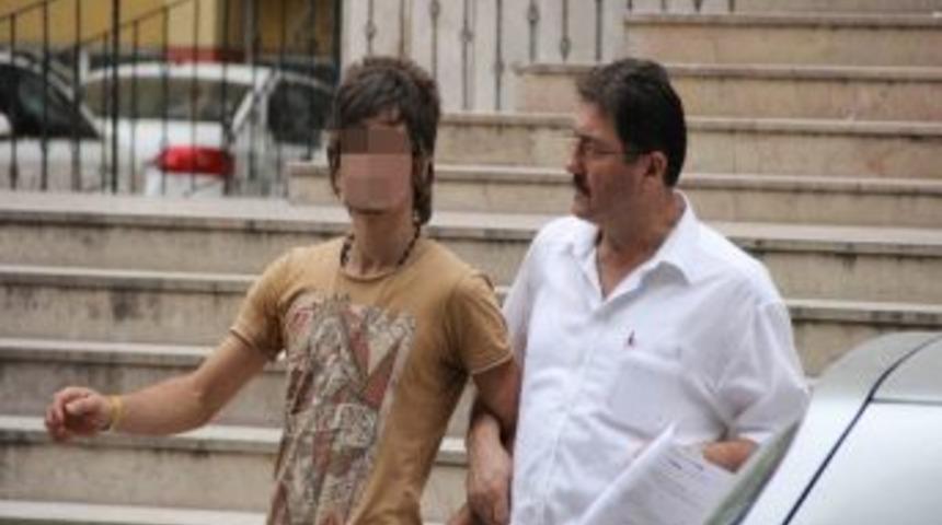 İmza Atmaya Gitmeyince Tutuklandı