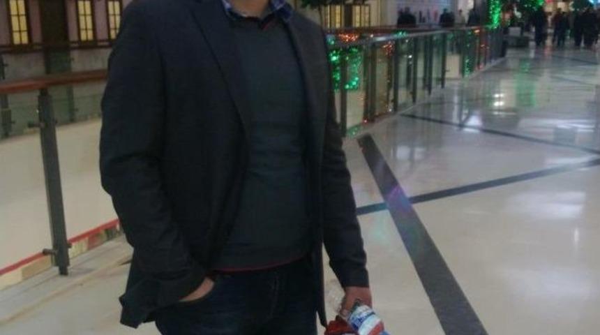 Tartıştığı kişiyi kalbinden bı&ccedil;akladı