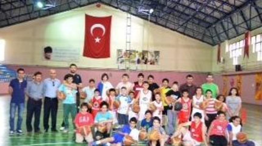 Basketbolcu Ordusu Geliyor
