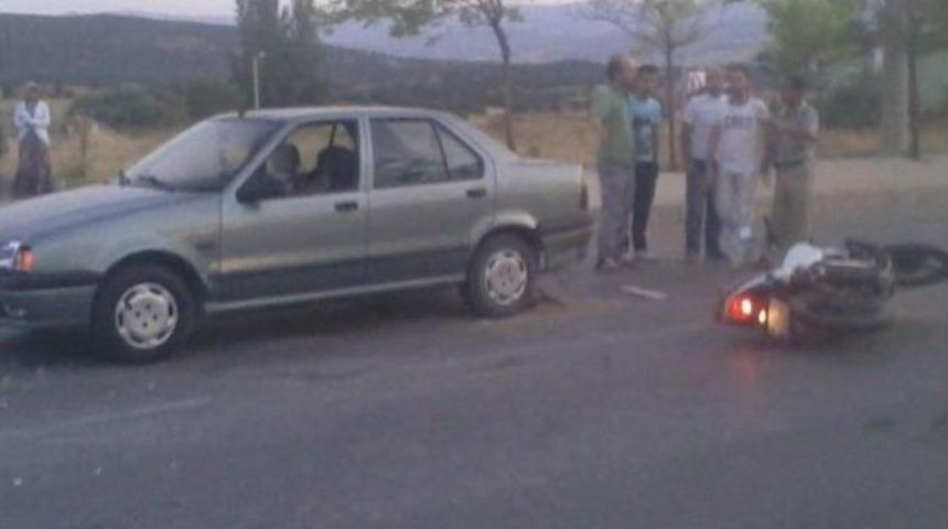 Emet'te Trafik Kazası: 3 Yaralı