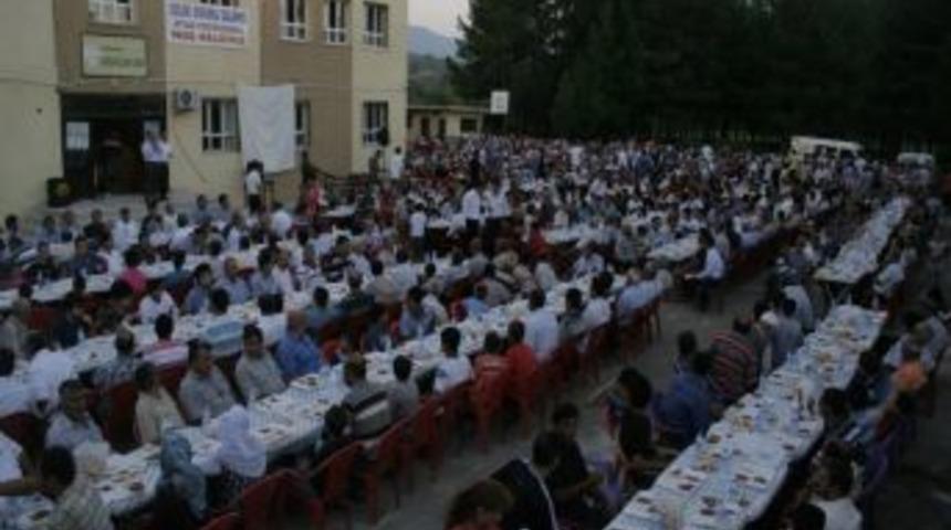 Osmaniye'de Iftar Coşkusu