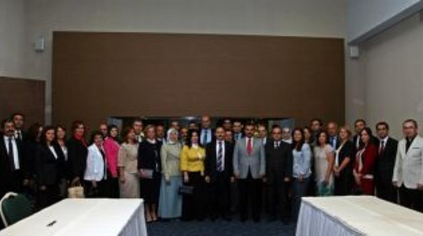 Vali Başk&ouml;y, tayinleri &ccedil;ıkan m&uuml;lki idare amirlerine veda yemeği verdi