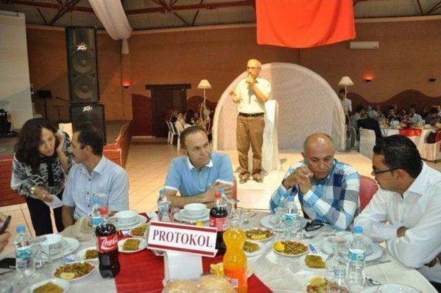 Ak Parti İl Başkanlığından Partililere İftar Yemeği