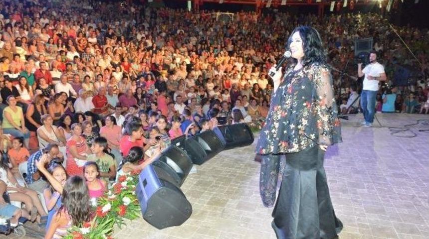 Nuray Hafiftaş Hayranları İle Buluştu