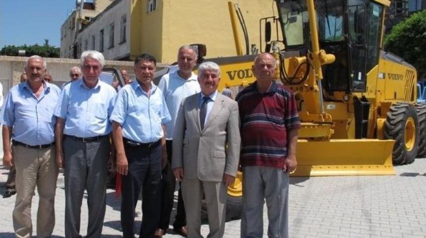 Başkan Şimşek, Bah&ccedil;esini İpotek Edip Belediyeye Greyder Aldı