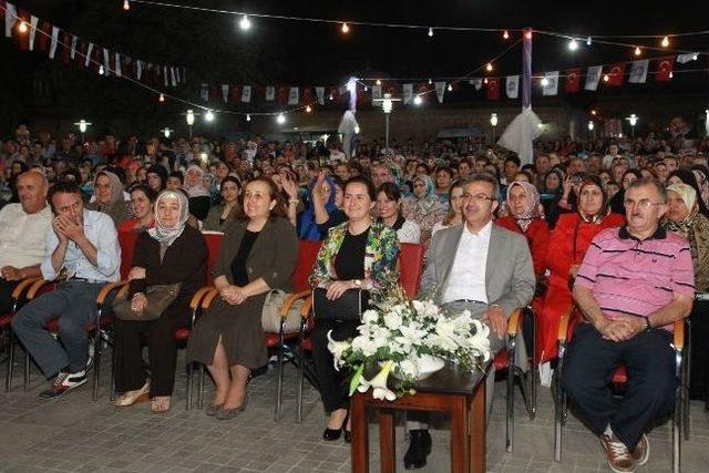 Gebze Kent Meydanı'nda Şiir Ve Duygu Dolu Ramazan Akşamı