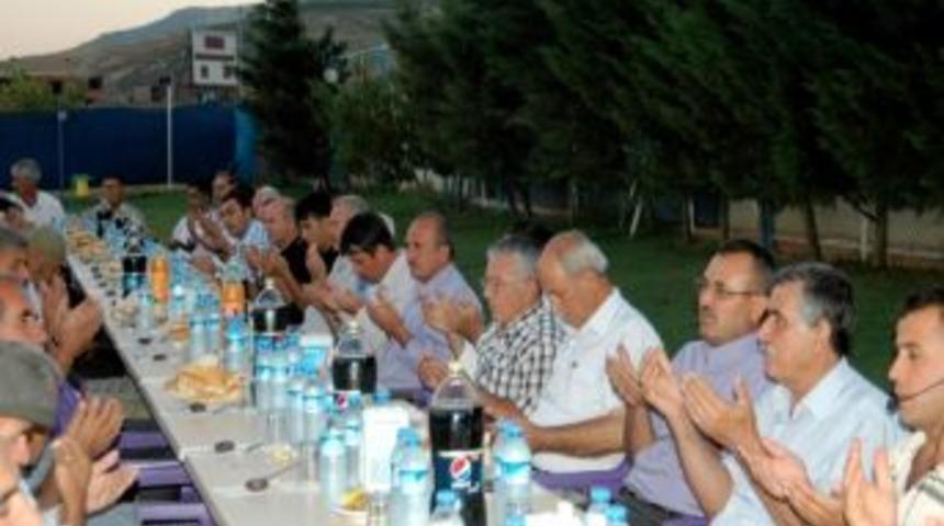 Muhtarlar Beyoğlu'ndaki İftarda Buluştu