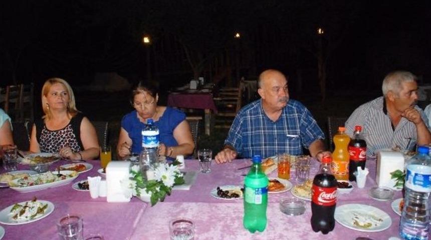 Başkan Kamacı&rsquo;dan Muhtarlara Ve Basına İftar