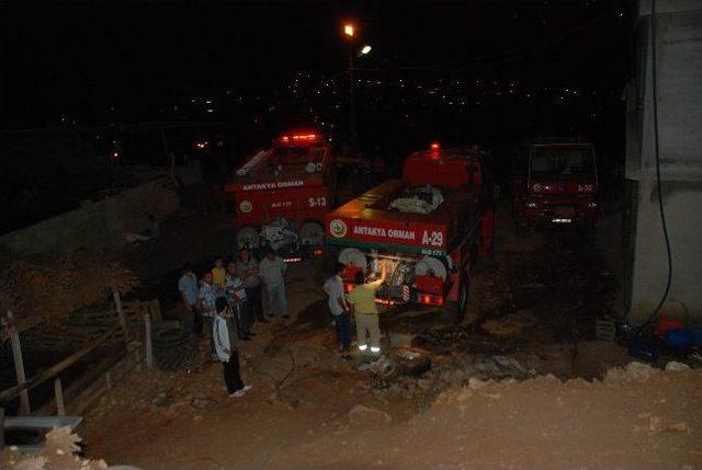 Hatay’daki Orman Yangını Sabaha Karşı Söndürüldü