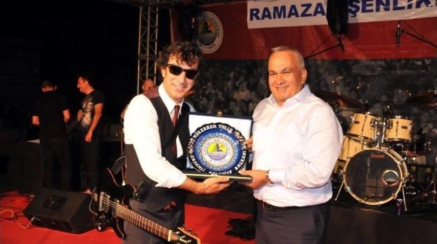 Erdemli Ayna Grubu İle Coştu