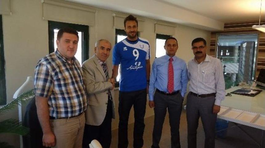 Şahinbey Voleybolda Transfer Harekatına Devam Ediyor