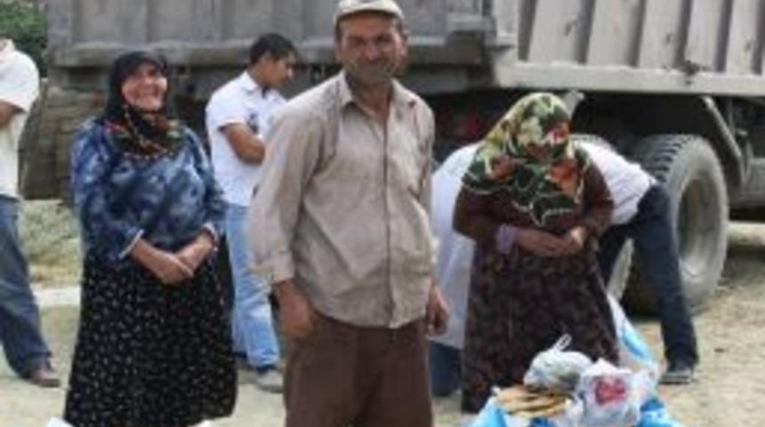 Açelya Derneği Evleri Yanan Ailelerin Yüzünü Güldürdü