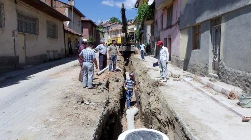 İller Bankası Eskişehir B&ouml;lge M&uuml;d&uuml;r&uuml; Osman Nuri Başaran Eskigediz Beldesi'ni Ziyaret Etti