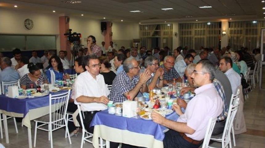 İl &Ouml;zel İdaresi Ailesi Son İftarında Bir Araya Geldi