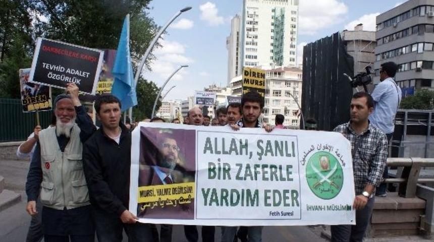 Abd Ve Mısır B&uuml;y&uuml;kel&ccedil;iliği &Ouml;n&uuml;nde 'mısır' Protestosu