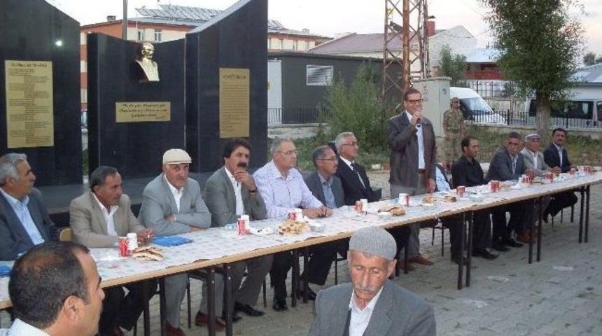 Kaymakam D&uuml;ndar&rsquo;dan İftar Yemeği