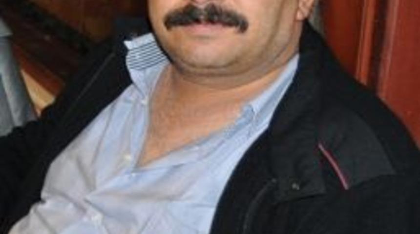 Ters şeride giren ara&ccedil; 2 araca &ccedil;arptı; 1 &ouml;l&uuml; 2 yaralı