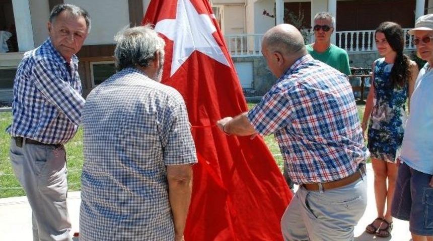 Didim Huzur Aile Sitesi'nde Atat&uuml;rk B&uuml;st&uuml; A&ccedil;ılışı