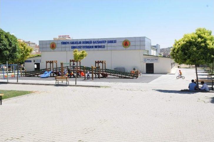 Şehitkamil Belediyesi’nden Engellilere Modern Tesis G4