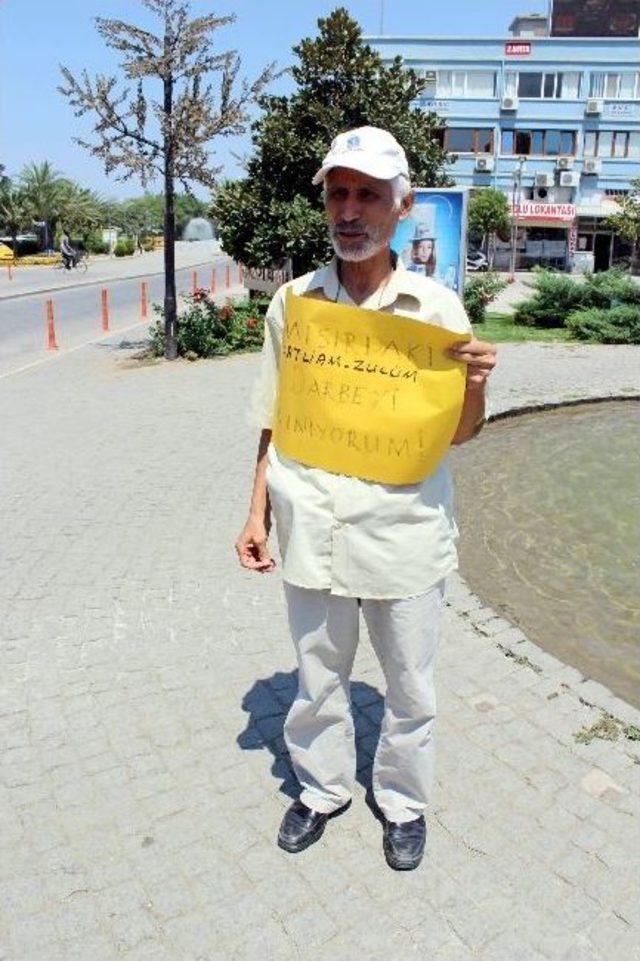 Salihli’de Tek Kişilik Protesto