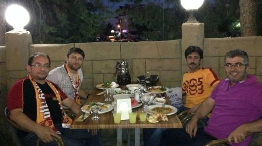 Denizli&rsquo;de Galatasaray Taraftarı İftarda Buluştu