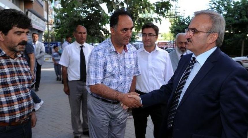 Vali Karaloğlu&rsquo;ndan Aktuğ Ailesine Taziye Ziyreti