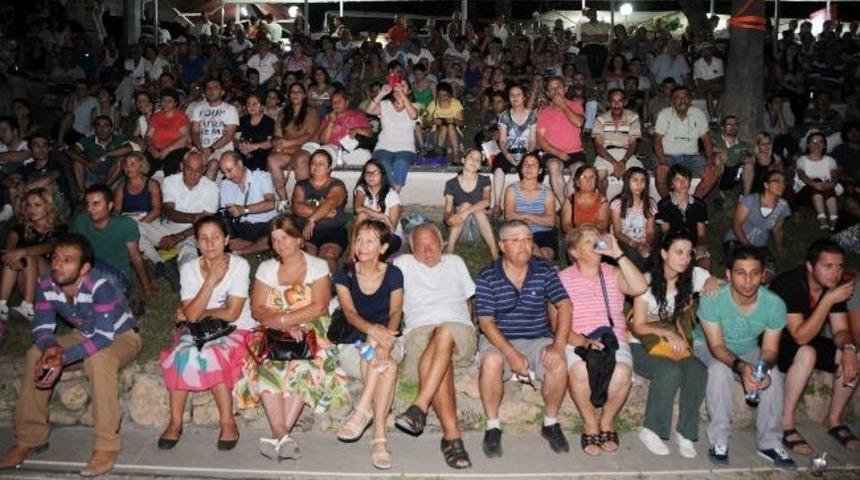 Ramazan Etkinliklerinde Sunay Akın G&ouml;sterisi