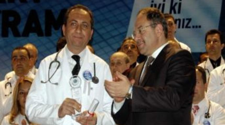 G&ouml;ğ&uuml;s Hastanesi Kurucu Başhekimi Kansere Yenik D&uuml;şt&uuml;