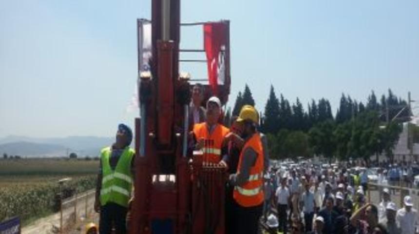 Bakan Yıldırım: Bir Avu&ccedil; K&ouml;t&uuml; Niyetli Dış Mihrak Bu &Uuml;lkeyi Karıştıramaz