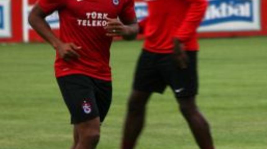 Trabzonspor'un Yeni Transferi Malouda, Ilk Idmanına &Ccedil;ıktı