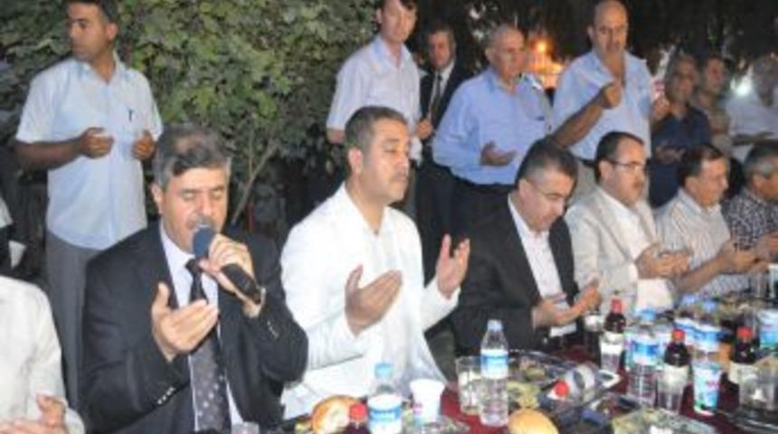 Antakya Aynı Iftar Sofrasında Buluştu