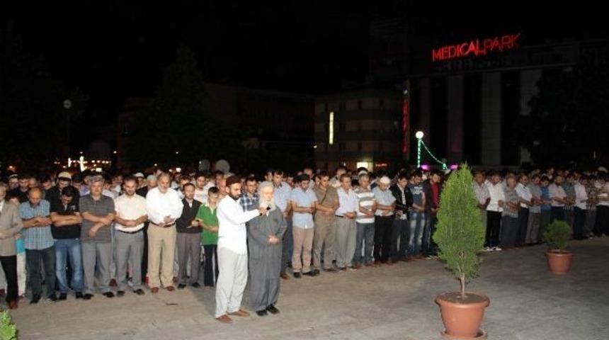 Mısır&rsquo;da &Ouml;lenler İ&ccedil;in Samsun&rsquo;da Gıyabi Cenaze Namazı