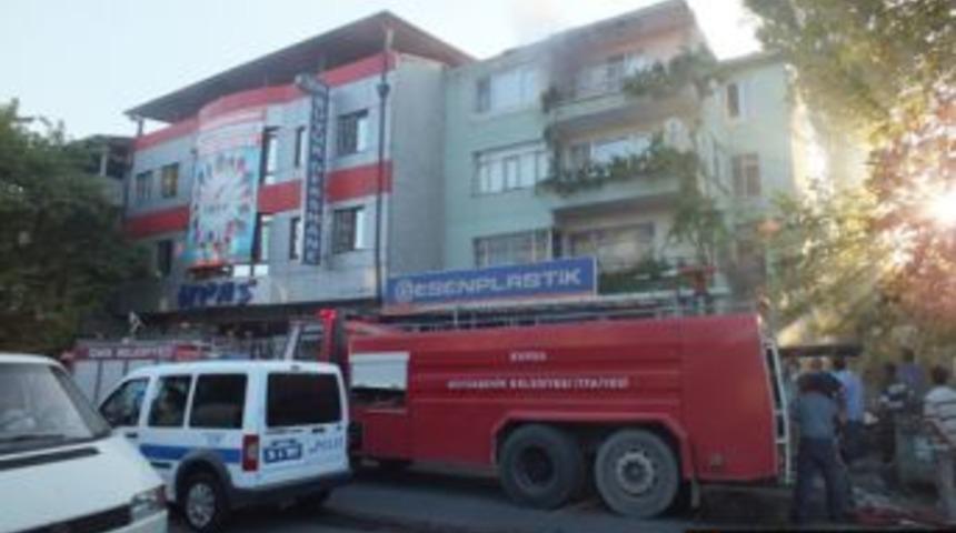 İftara Bir Saat Kala Ev Tutuştu