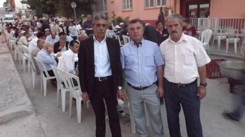 Kara&ouml;ren K&ouml;y&uuml; Derneğinden İftar Yemeği